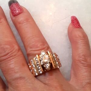 Gorgeous wedding band